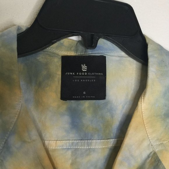 Junk Food Clothing Crop Top Women Size Small Blue Yellow Tie Dye Button-Up - Picture 4 of 5